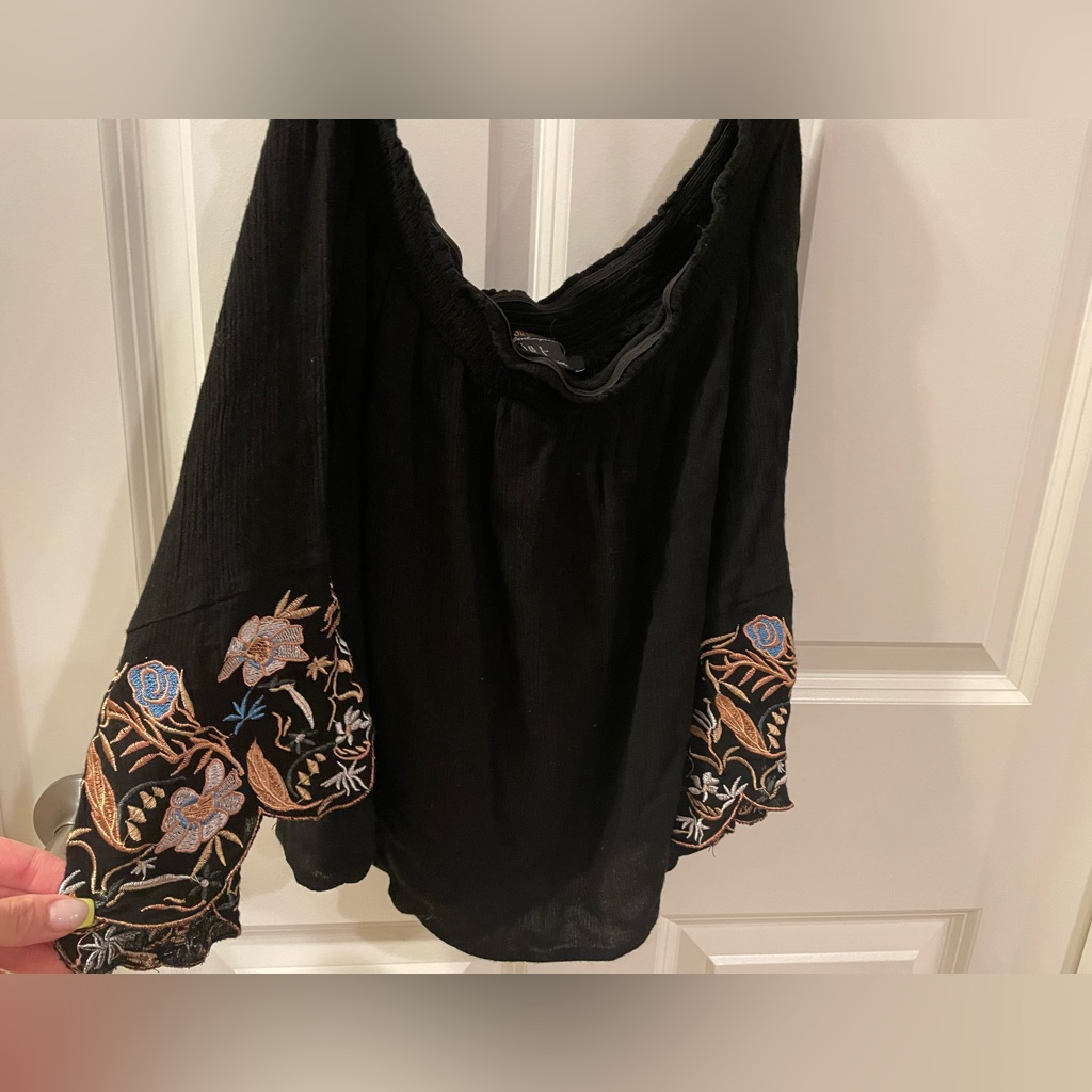 Off- Shoulder Top